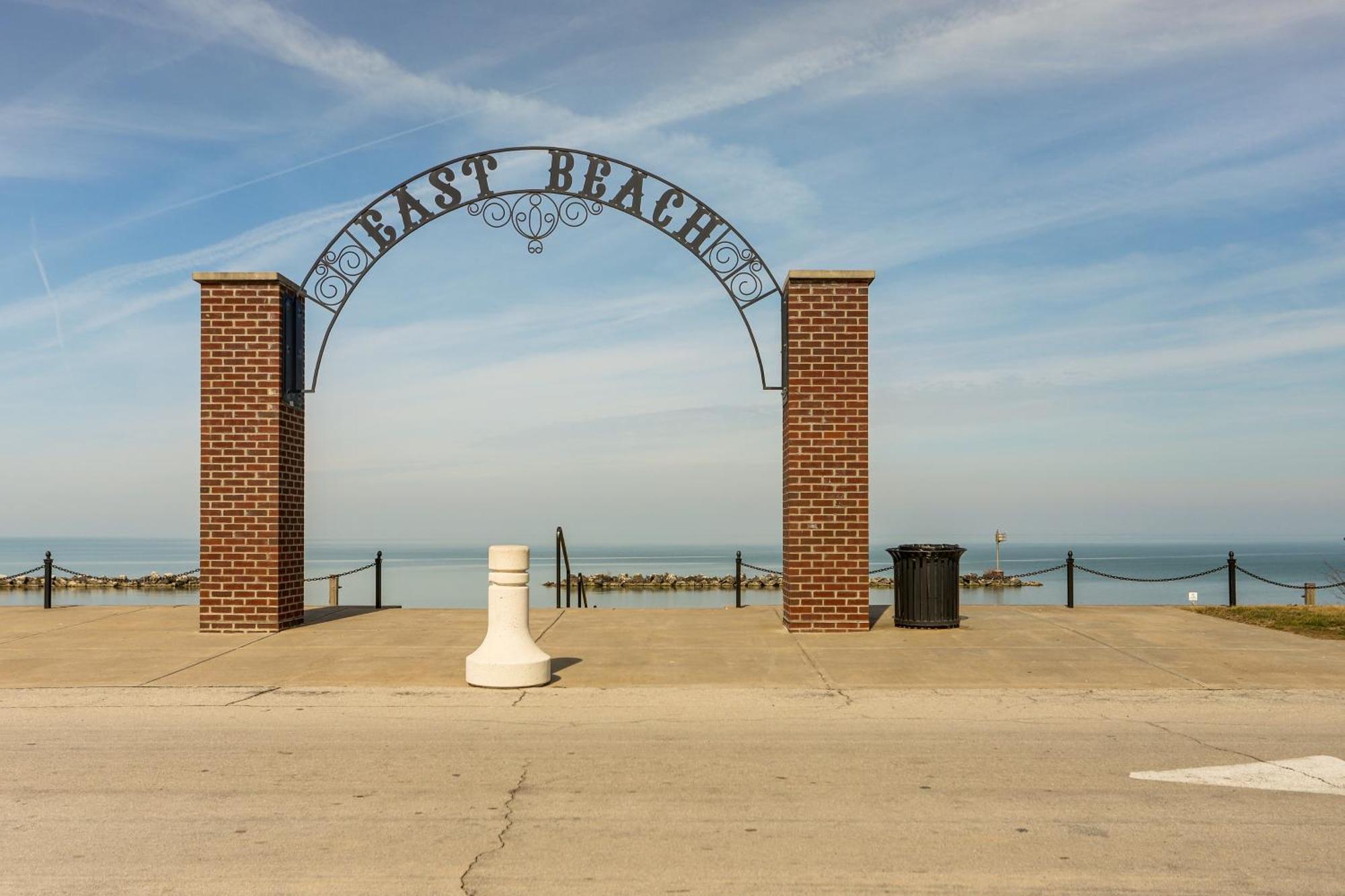 Historic Lorain Home Walk To Lake Erie! Exterior foto